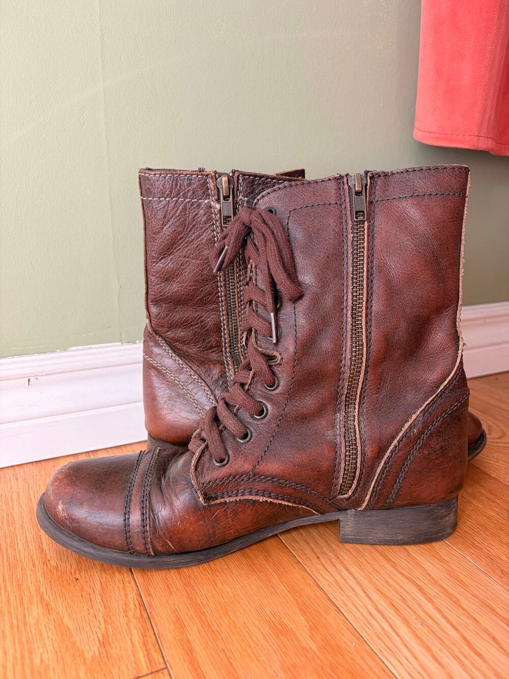 Steve Madden Brown Leather Lace Up Combat Boots Distressed Moto Military Y2K